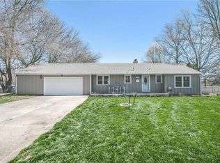 700 S Grant St, Olathe, KS 66061
