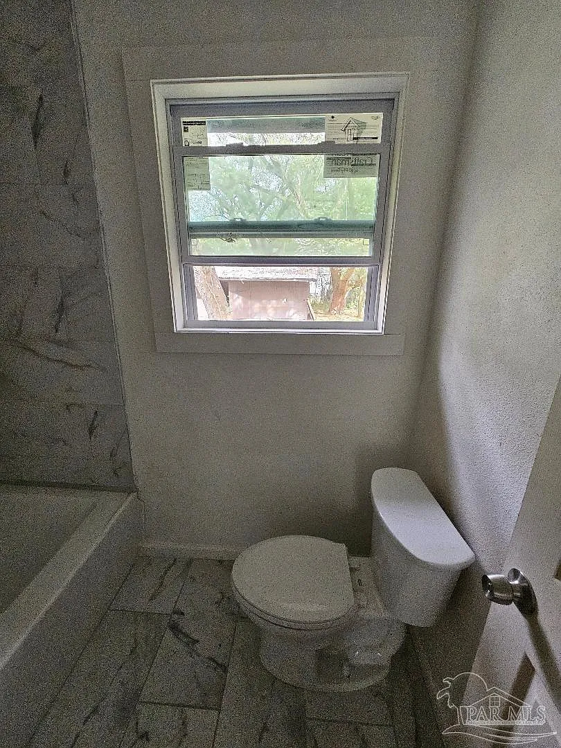 3 bed, 928 sqft, $1,500 — Photo 3