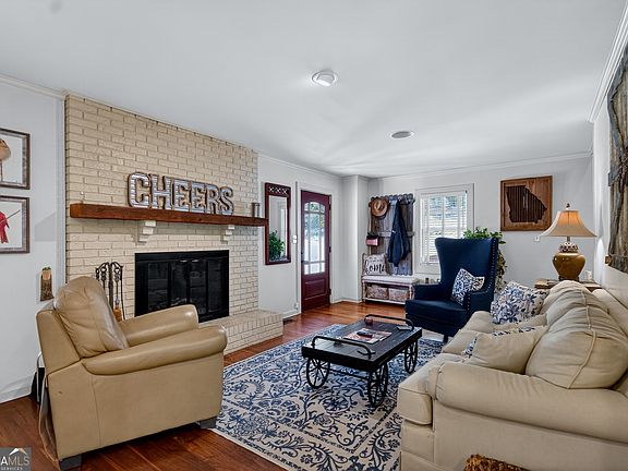 4th image of 4 Grayson Point