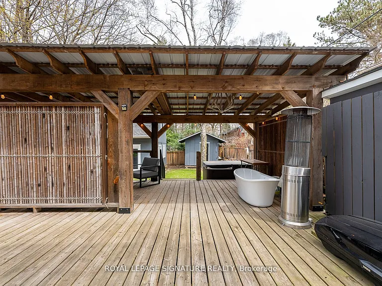 437 Watson Ave — Photo 40