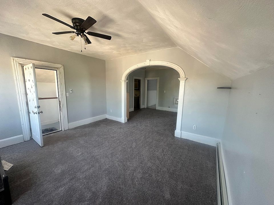1st image of 872 Chalkstone Ave Floor 3