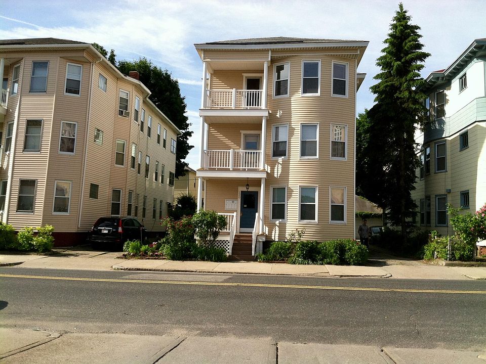 First floor apartment with porch