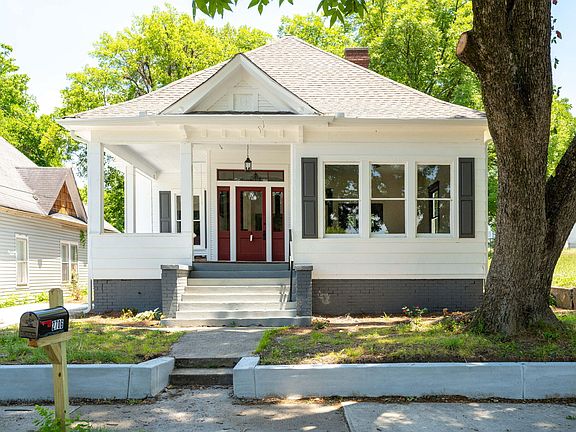 2nd image of 2706 N Chamberlain Ave