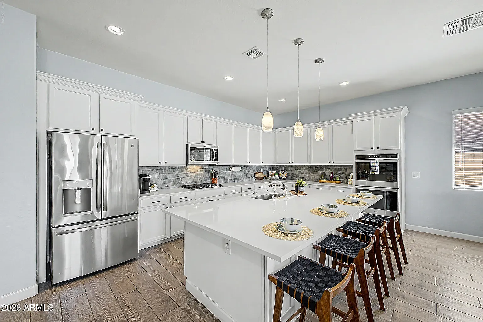 4 bed, 2799 sqft, $2,990 — Photo 4