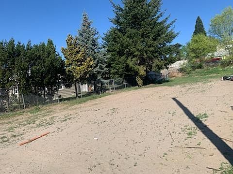 2nd image of 351 Eastmont Ave
