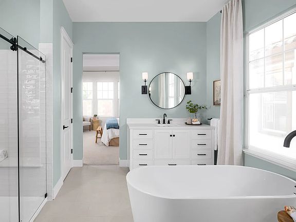 Primary bath with freestanding tub