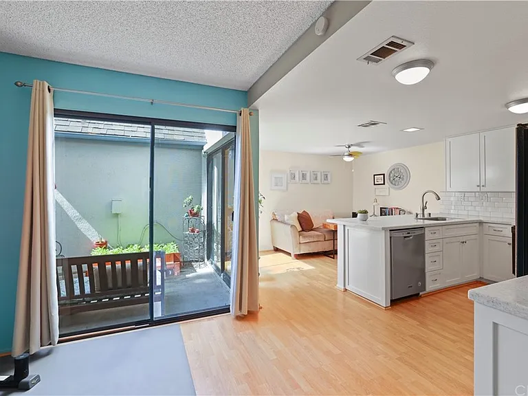 711 Church Pl #2 — Photo 62
