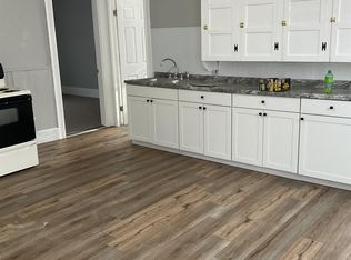 118 Walnut St APT 4, Lewiston, ME 04240