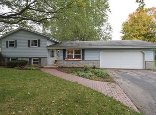 4961 Eagle Ln, West Bend, WI 53095