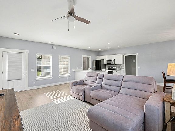 5th image of 3178 Rucker Rd S