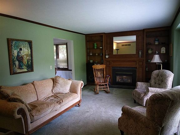 2nd image of 610 Revere Dr