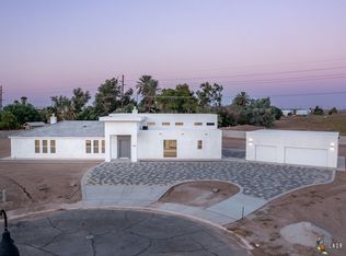 1496 Magnolia Cir, El Centro, CA 92243