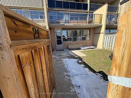 15 Nicklaus Dr #21 Photo 1