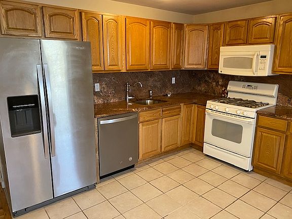 4th image of 28-41 42nd St #3