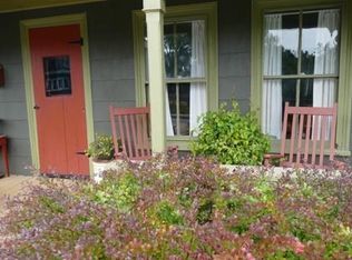 11 Pleasant St, Ipswich, MA 01938