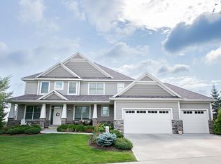 2333 Scenic Park Pl SW, Rochester, MN 55902