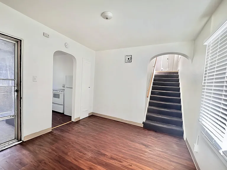 1333 N Main St — Photo 38