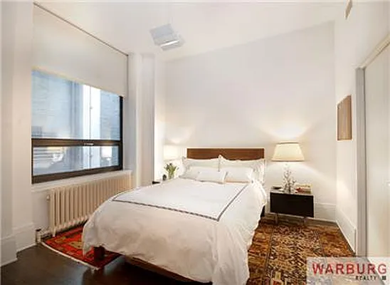 Sold by Warburg | media 54