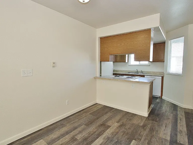 525 N Moffatt Ave #2 — Photo 10