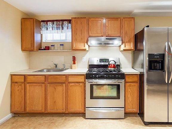 2nd image of 1022 E 96th St #1