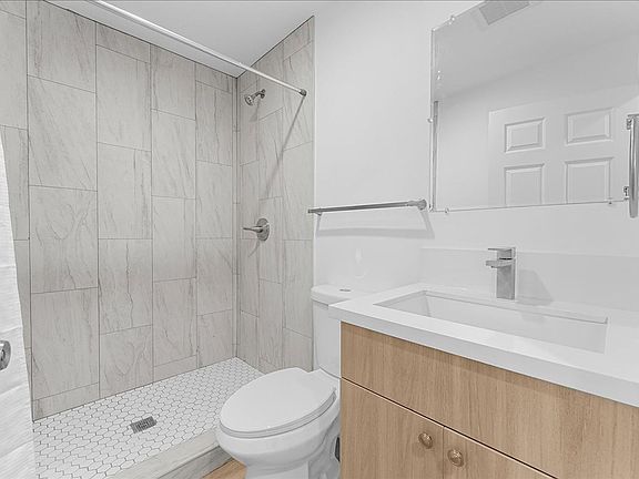 5th image of 854 W 134th St