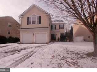 57 Greenbrook Dr, Columbus, NJ 08022