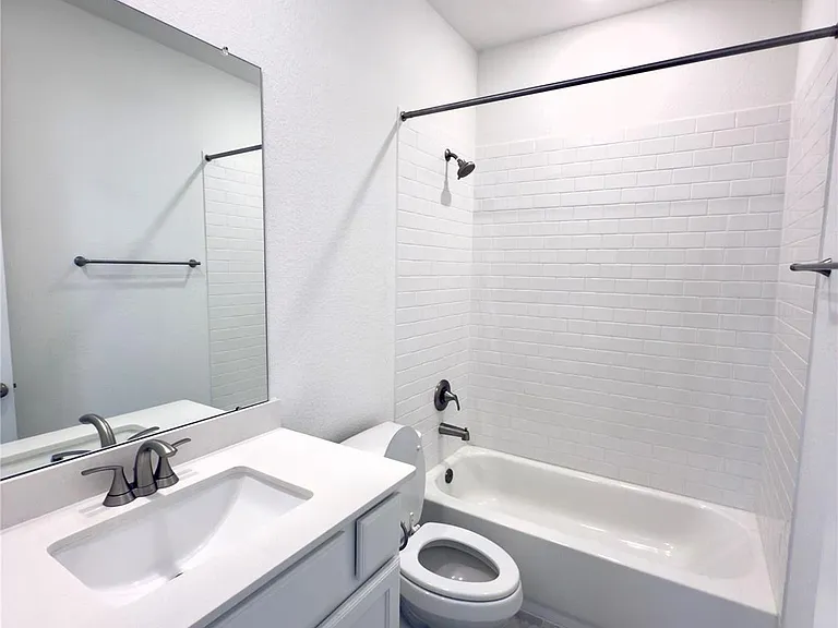 15206 Cortines Ct — Photo 16