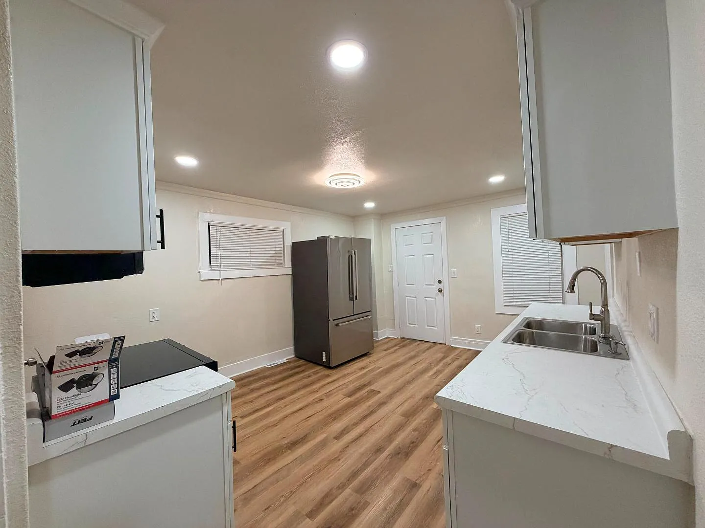 2235 N Dr William Finlayson St — Photo 4