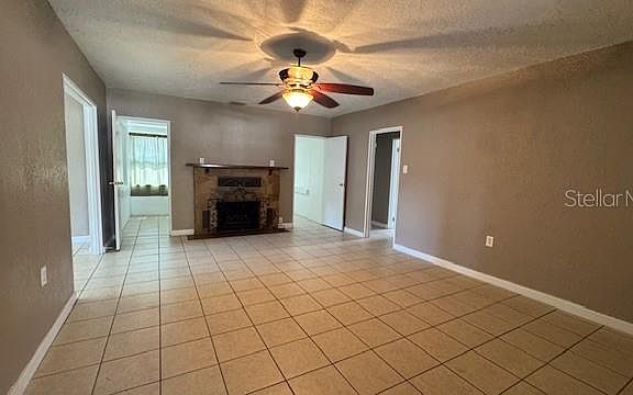 3rd image of 4407 N Suwanee Ave
