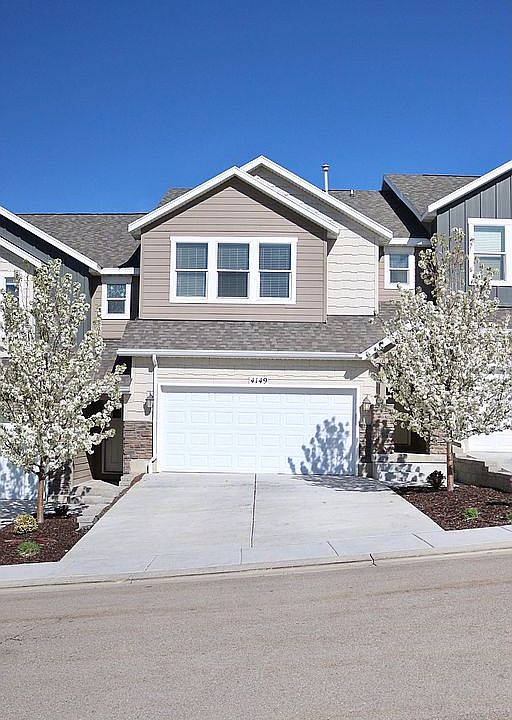 1st image of 4149 N Cresthaven Ln