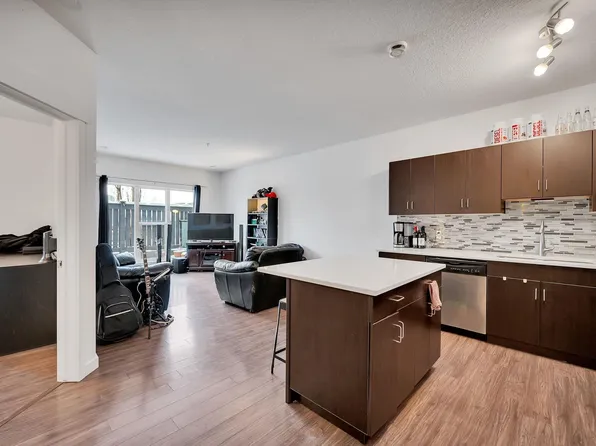 10518 113th St NW #109, Edmonton, AB T5H 0C6