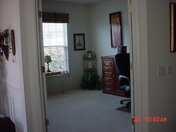 4th image of 13840 Wilshire Way