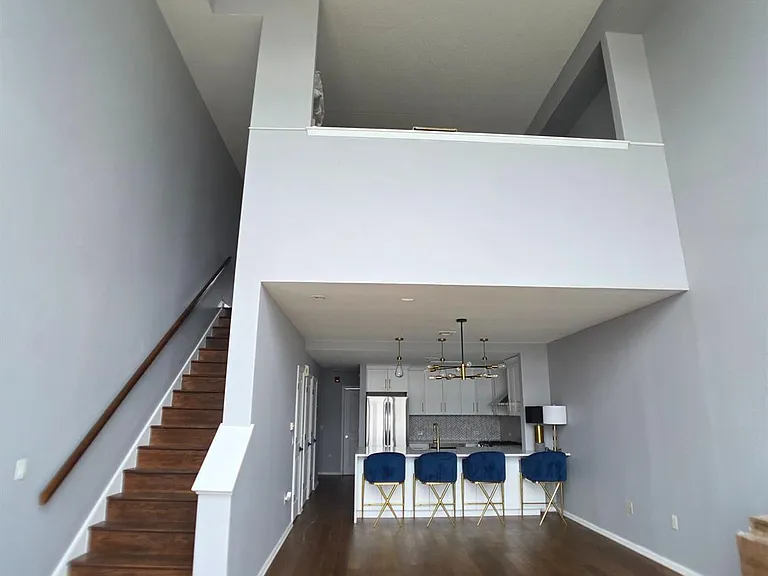358 Rector St #321 — Photo 3