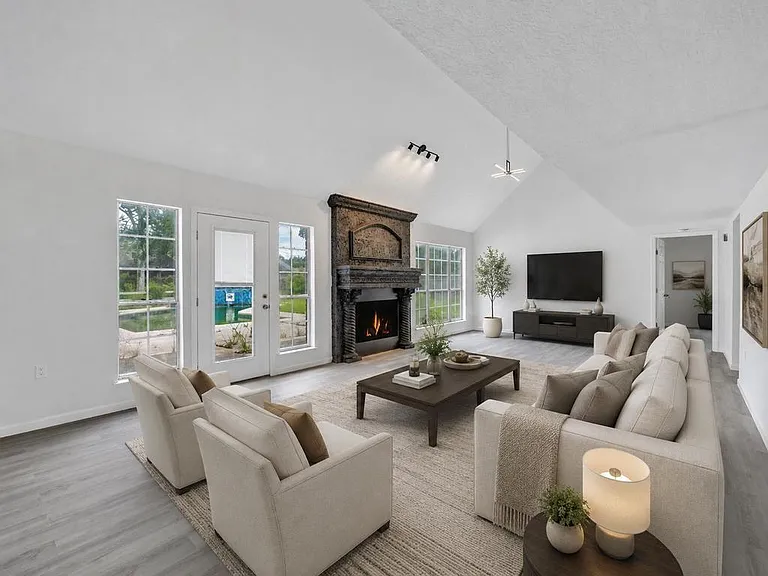 4409 Hillbrook Dr — Photo 14