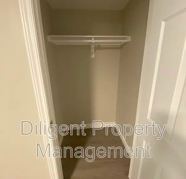 1528 Redwood Dr #LOWER — Photo 19
