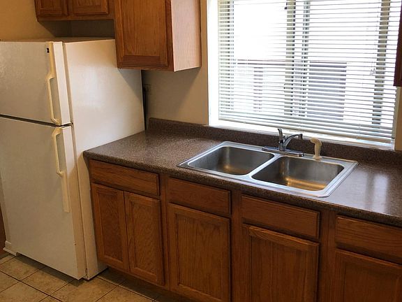 4th image of 1409 Ashland Ave APT 1