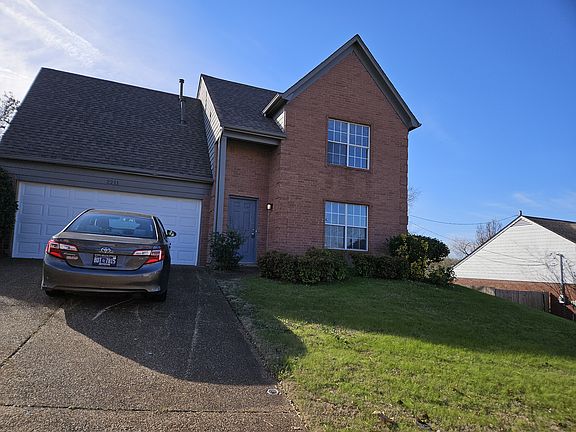 2nd image of 2211 Stone Stream Dr