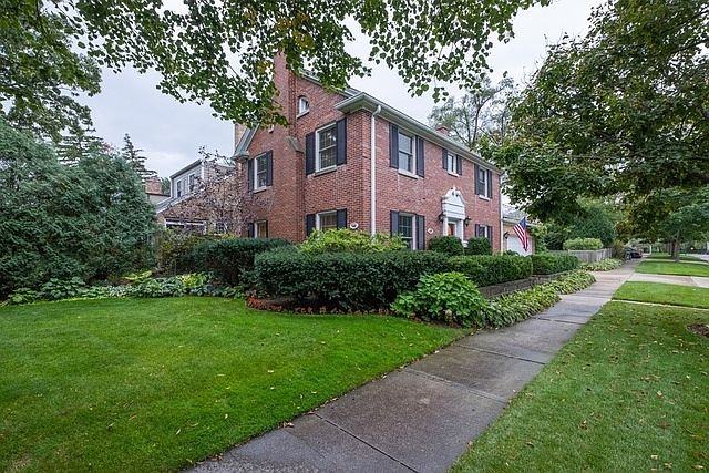 1st image of 540 Pleasant Ave