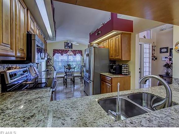 5th image of 17920 Castle Harbor Dr