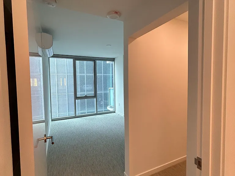 1515 Liona St #1011 — Photo 8