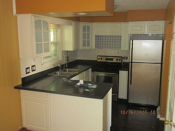 2nd image of 4087 Appleby Ln