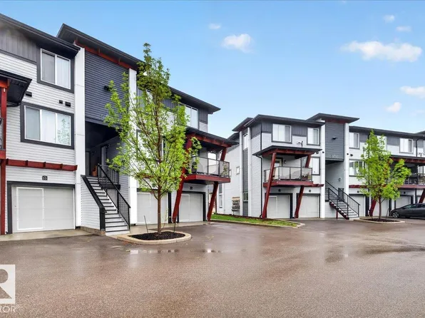446 Allard Blvd SW #10, Edmonton, AB T6W 3S7