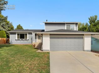 3240 Blue Mountain Way, Colorado Springs, CO 80906
