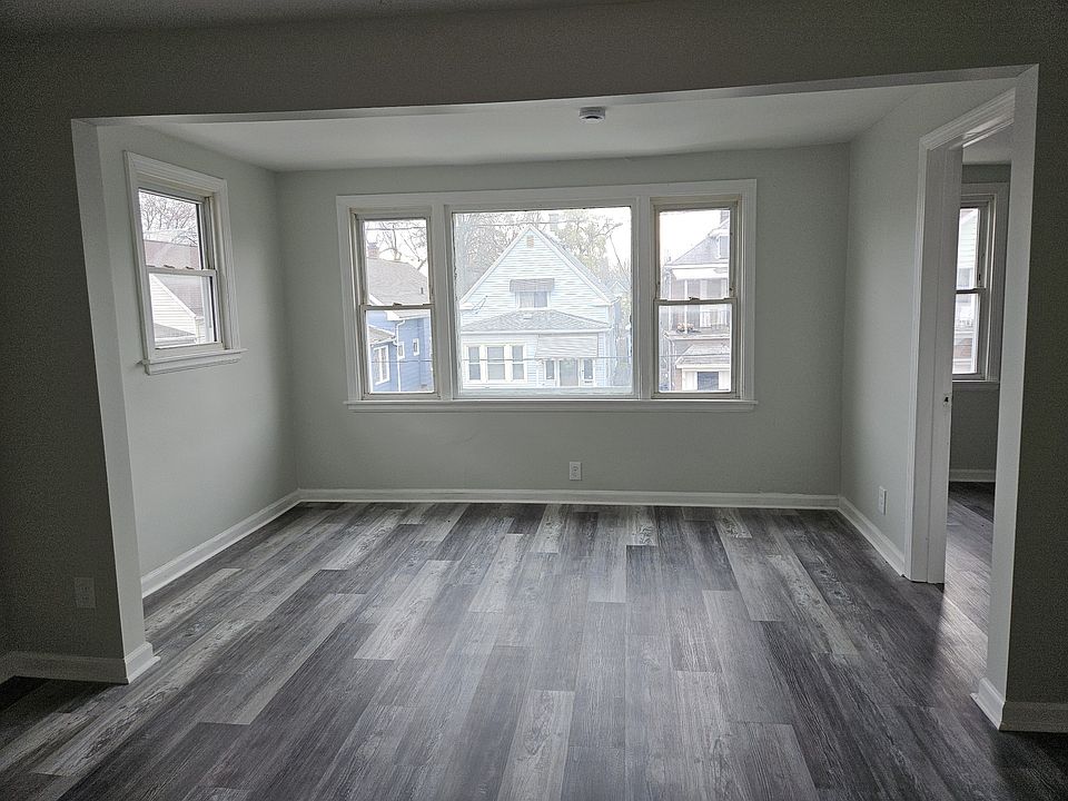 1st image of 98 Albert Ave