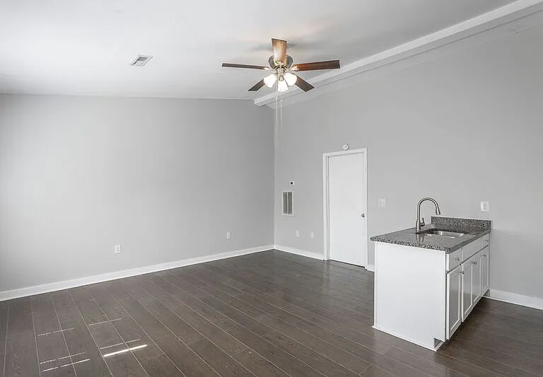 100 Creeks Bend Dr #74 — Photo 4