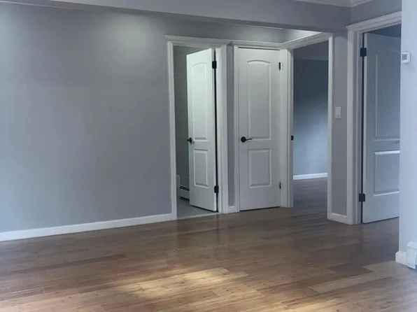 47 Maple St, Yonkers, NY 10701