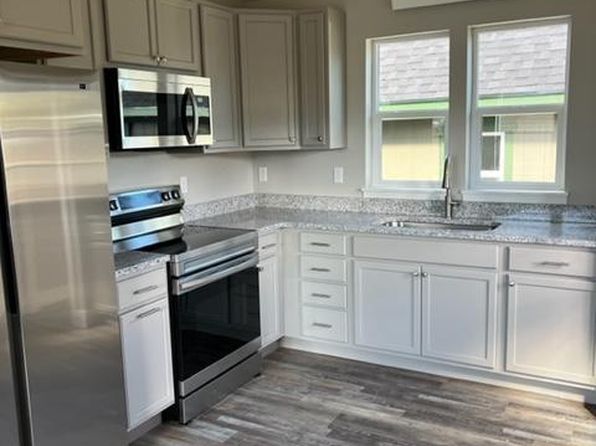 1302 Grand Review Dr