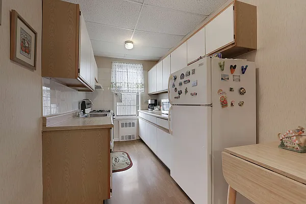 Sold by REMAX Elite | media 26