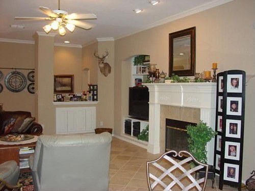 4th image of 3908 Harlington Ln