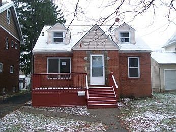 1st image of 3282 E 140th St